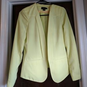 Yellow collar free blazer